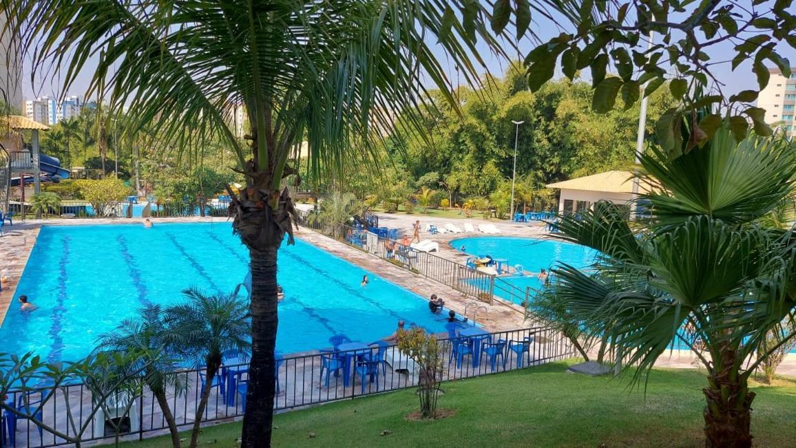 Aparthotel Golden Dolphin Express Caldas Novas Exterior foto